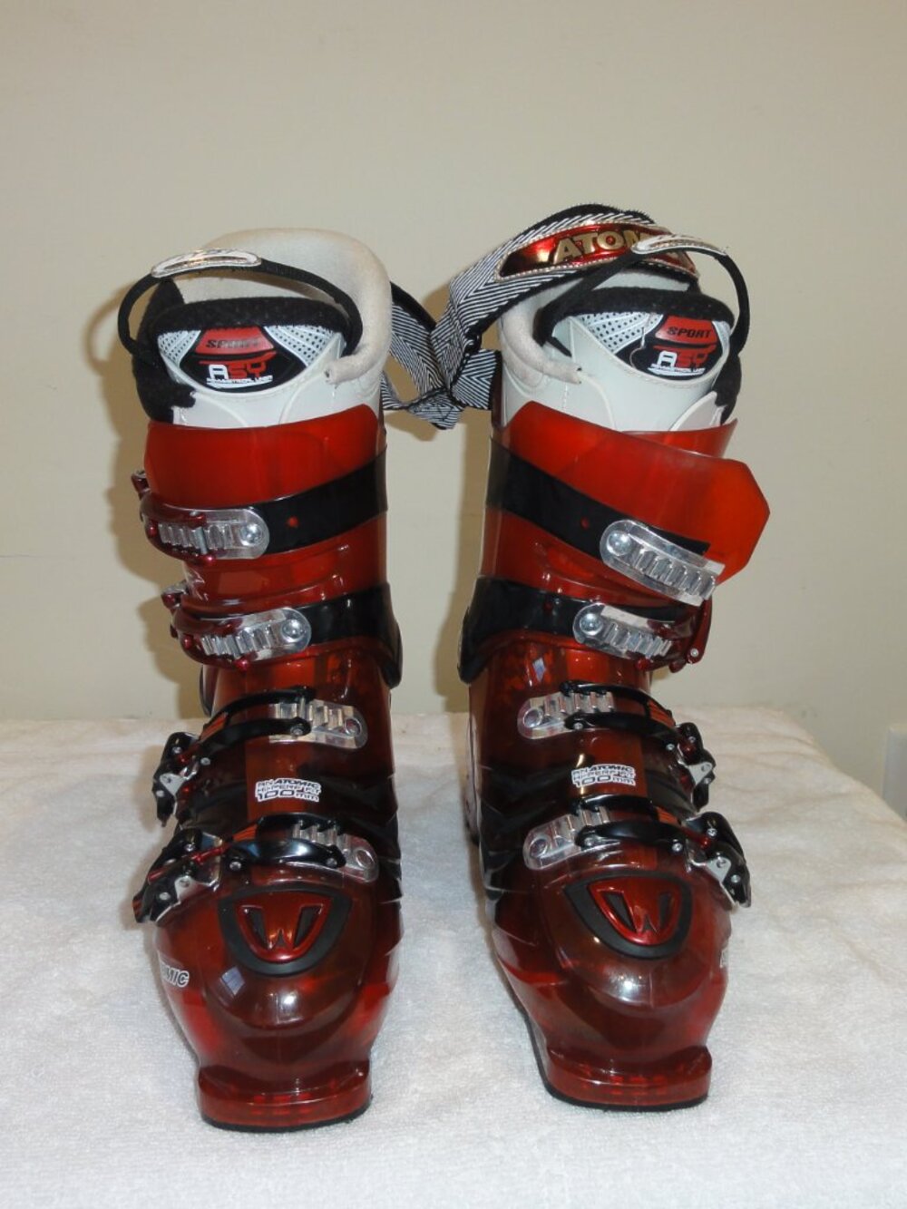 ATOMIC HAWX 90 MEN SKI BOOTS BLACK RED SIZE 10.5-11 326mm